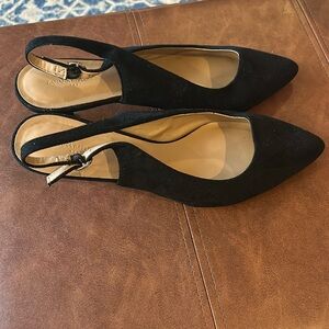 Banana republic sling back black kitten heels
